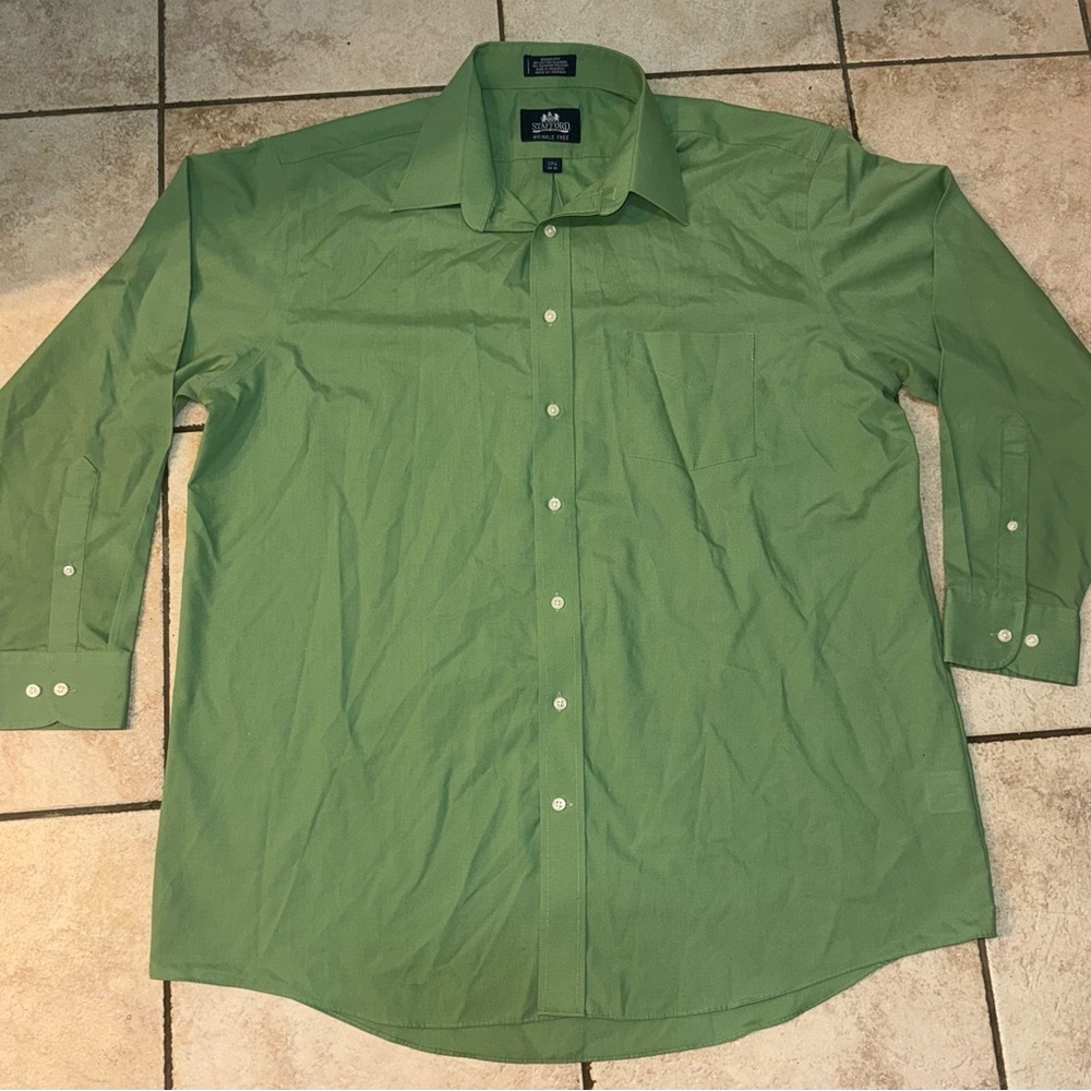 Stafford Men's Casual Green Button Down Shirt size XL